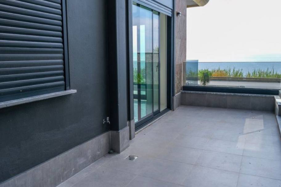 Property Detail